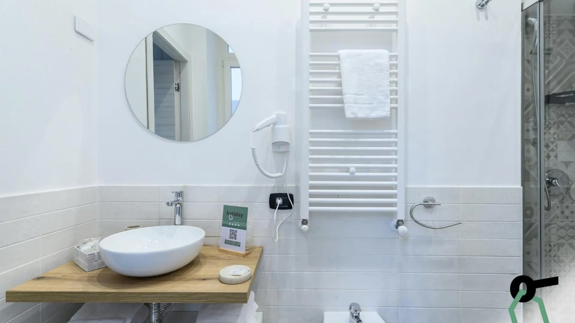 Hotiday Room Collection - Napoli Duomo 0*, Naples Italy