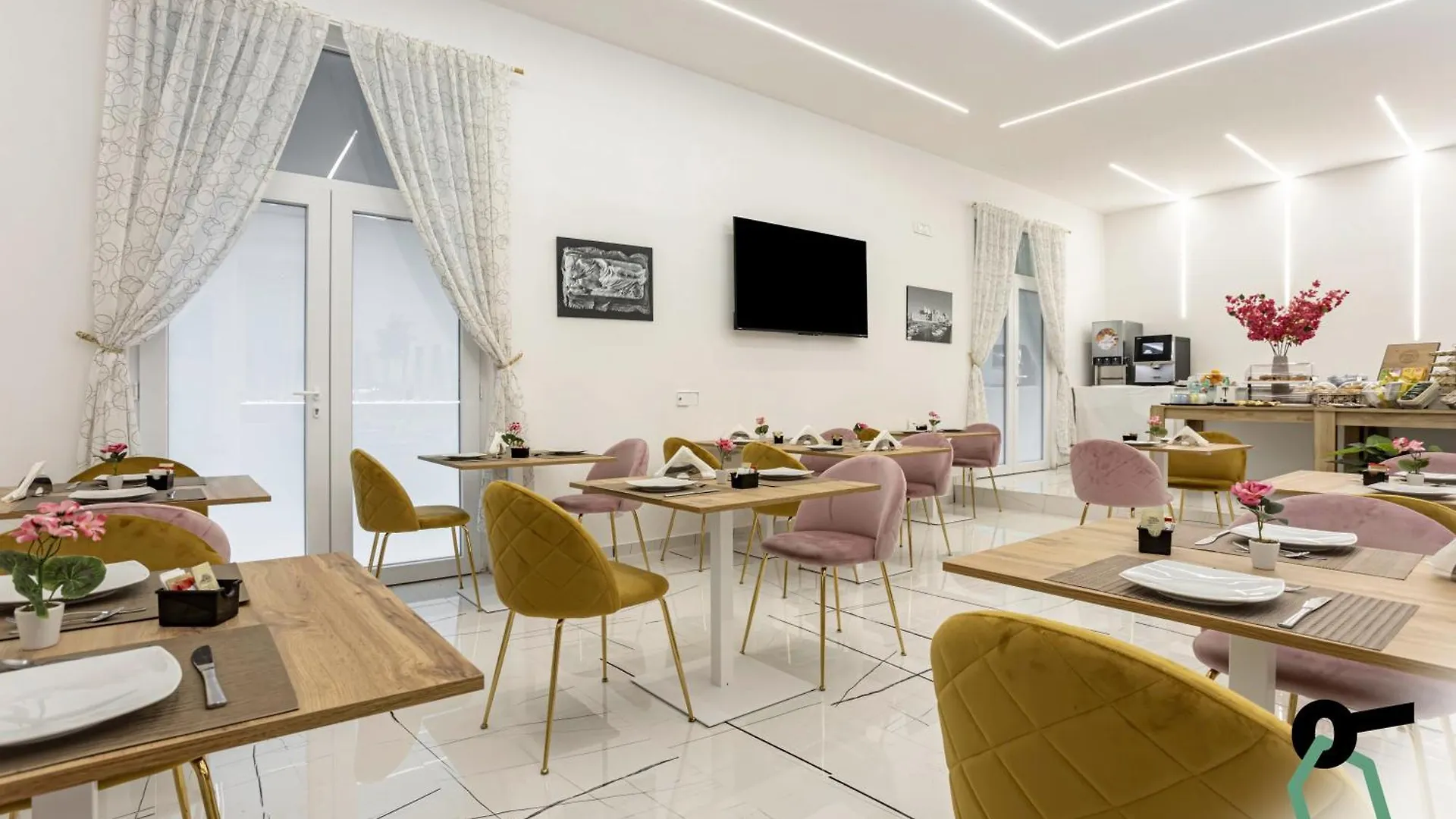 Aparthotel Hotiday Room Collection - Napoli Duomo