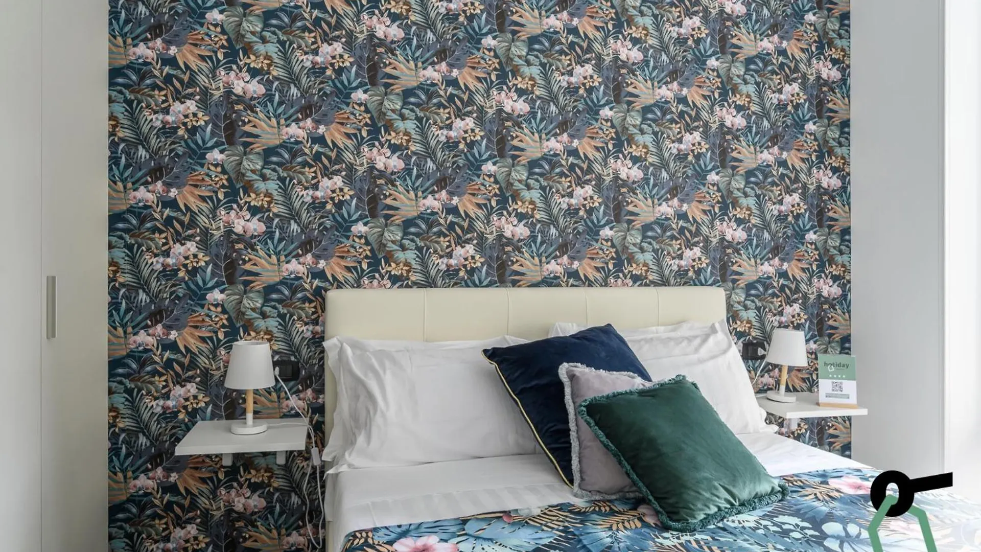 Aparthotel Hotiday Room Collection - Napoli Duomo Italy
